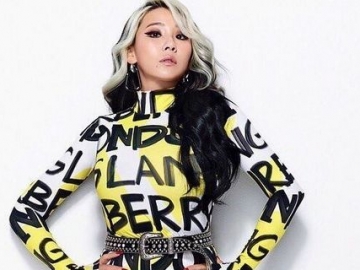 Berpose Umbar Kaki Ramping Usai Dibilang Gemukan, CL Dituding Lakukan Sedot Lemak