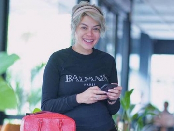 Nikita Mirzani Sempat Meringis dan Berurai Air Mata Jelang Melahirkan, Netter 'Latah' Mewek