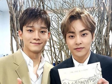 Manisnya, Chen Beri Hadiah Spesial Ini Sebelum Xiumin EXO Berangkat Wajib Militer