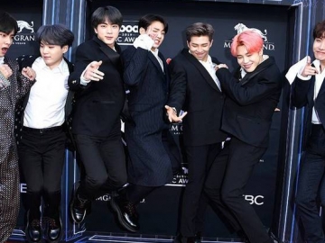 Kalahkan Maroon 5 Cs, BTS Jadi Idol Kpop Pertama Raih Top Group di Billboard Music Awards