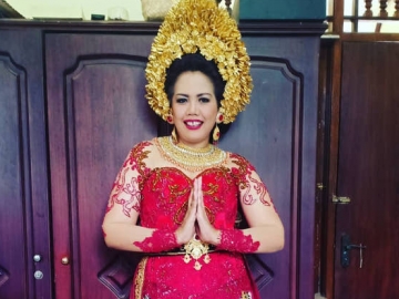 Kerasukan Sosok Wanita Hingga Dahak Bercampur Darah, Ely Sugigi Diguna-Guna?