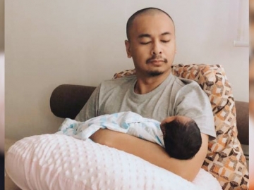 Ceritakan Proses Persalinan Anissa Aziza, Raditya Dika Akui Hidung Sang Putri Mirip Dirinya