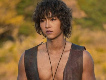 Akhirnya Comeback Drama, Song Joong Ki Bahas Karakternya di 'Arthdal Chronicles'