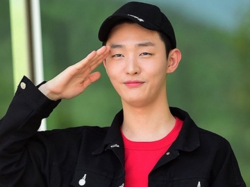 Yoon Ji Sung Ungkap Sosok Member Wanna One yang Dihubunginya Sebelum Masuk Wamil, Siapa?