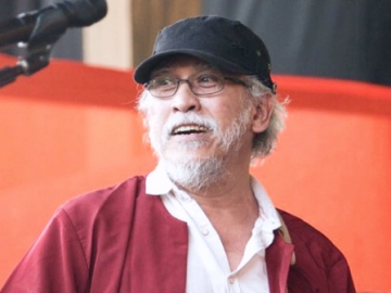 Iwan Fals ‘Kesal’ Tak Bisa Kirim Foto Hingga Minta Netter Ajari Pakai VPN