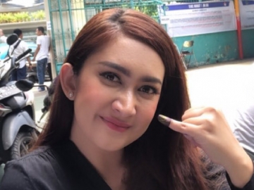 Gagal Jadi Caleg, Nafa Urbach Bakal Kangen Nongkrong Pakai Tikar