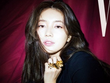 Hadiri Acara Kosmetik dengan Busana Serba Putih, Suzy Sukses Bikin Fans Terpesona