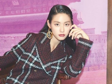  Pamer Bahu Mulus dan Pakai Rok Super Pendek, Tubuh Seksi Seolhyun AOA Tuai Sorotan