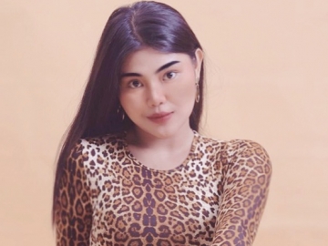 Syok Dengar Berita Kakek Meninggal Dunia, Rosa Meldianti Sempat Harapkan Keajaiban