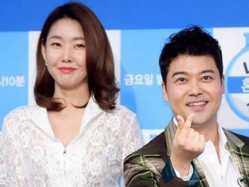 Mantan Pacar Jun Hyun Moo Tampil Bugil di Majalah, Netter Malah Beri Acungan Jempol