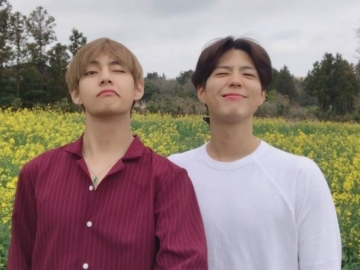 Diajari Langsung Oleh V, Kerennya Park Bo Gum Cover BTS 'Boy With Luv' Saat Fanmeet di Manila