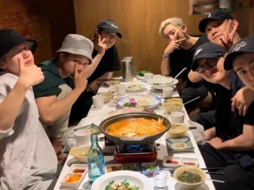 Member EXO Kumpul Sebelum D.O Wamil, Fans Mendadak Heboh dan Mewek