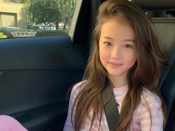 Iklan Es Krim Model Cilik Kembaran Jennie Disebut Terlalu Sensual, Netter Malah Beri Pembelaan