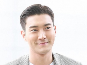 Unggah Pesan Misterius di Media Sosial, Siwon Beri Peringatan Tegas Fans Sasaeng?