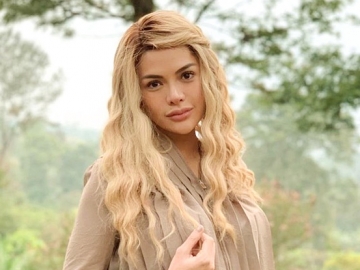 Antar Anak Sekolah, Potret Nikita Mirzani Berhijab Syar’i ‘Pancing’ Harapan Ini dari Netizen