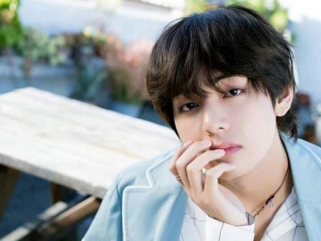 V Edit Fotonya Jadi Tua Keriput, Fans Cuek dan Ngaku Masih Akan Tetap Setia