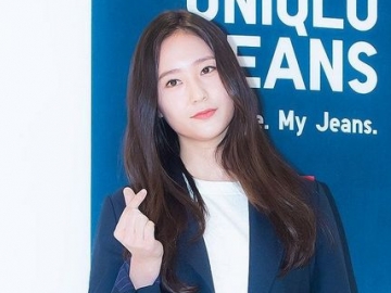 Senyum Tipis di Foto Terbaru, Krystal Dibilang Lebih Cantik dari Jessica