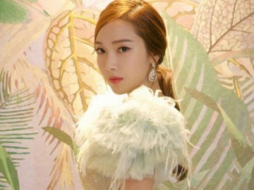 Liburan di Bali, Cantiknya Jessica Eks SNSD Berbikini Seksi di Tepi Kolam Renang