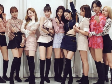 Hadiri Acara Kosmetik, Member Twice Bikin Netter Silau dengan Visual Memukaunya