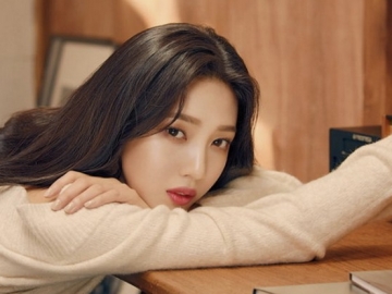 Joy Tampil Elegan dengan Make Up Natural di Iklan Kosmetik Netter: Beda Banget Saat Debut