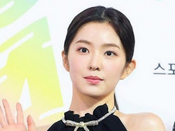 Dibilang Kelihatan Tua Hingga Mirip Song Hye Kyo, Makeup Irene Red Velvet di SOBA Day 2 Jadi Sorotan