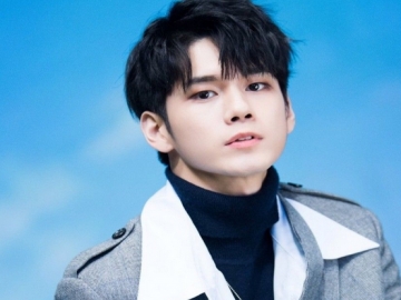 Rayakan Ultah Ong Seung Wu, Fans Bikin Heboh Pajang Foto di Hollywood