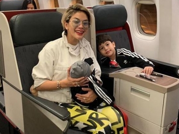 Kenangan Nikita Mirzani Saat Hamil dan Lahirkan Azka, Sulit Biaya Sampai Patungan Keluarga