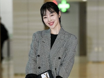 Kenakan Busana Semi Transparan di Acara Fashion, Netter Malah Sayangkan Sulli Masih Pakai Bra