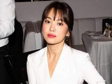 Penampilan Elegan Song Hye Kyo Tuai Nyinyiran, Disebut Makin Tua Hingga Mirip Ahjumma