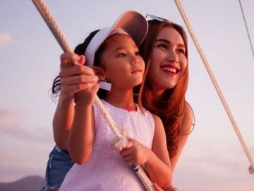 Intip Penampilan Kece Ala Bilqis Kala Pamer 'Udel', Ayu Ting Ting Malah Tuai Respons Mengejutkan