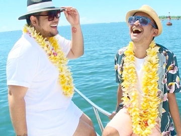  Ruben Onsu Pose Bareng Ivan Gunawan, Netter Salfok Ayu Ting Ting