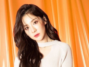 Sandara Park Pede Gendong Gitar di Bandara, Netter: Apa Dia Tahu Cara Memainkannya?