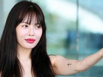 Angkat Rok di Atas Panggung Jadi Kontroversi, HyunA: Tenang Saja Tak Usah Khawatir