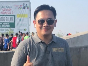 Farhat Abbas Sebut Revisi KUHP Sangat Modern, Nikita Mirzani Langsung Bereaksi