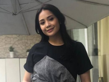 Dikomentari Langsung Ibu-Ibu Soal Bentuk Tubuh, Nagita Slavina Beri Reaksi Mengejutkan