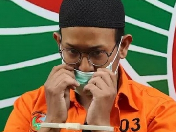  Rifat Umar Pakai Ganja Untuk Dapatkan Inspirasi Bekerja
