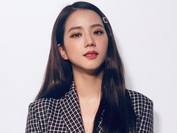 Unggah Foto Terbaru, Jisoo BLACKPINK Bikin Fans Mendadak Iri dengan Kucing