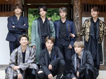 Resmi Dibuka di Seoul, Keindahan Pop Up Store 'House of BTS' Sukses Bikin Fans Internasional Iri