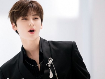 Pakai Polesan Lipstik Merah di Majalah, Gaya Centil Minhyun Sukses Bikin fans Kaget