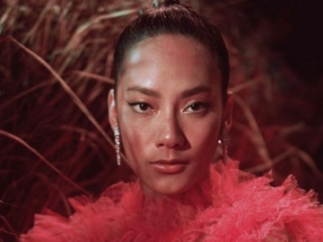 Tara Basro Tetap Dipuji Cantik Saat Pamer Wajah Tanpa Make Up di Twitter