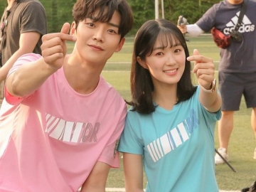 Saling Perhatian, Kim Hye Yoon dan Rowoon SF9 Sukses Bikin Netter Gemas