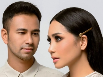 Raffi Ahmad Pamer Foto Liburan di Padang Usai 'Pamit', Style Kece Nagita Slavina Curi Perhatian