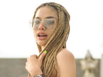 Nikita Mirzani Dilamar 'Berondong' Bule Usai Pamer Duit Ratusan Juta, Kecurigaan Ini Muncul