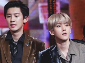 Chanyeol EXO Gonceng Baekhyun Dengan Vespa, Penggemar Akui Tak Tahan Gemas