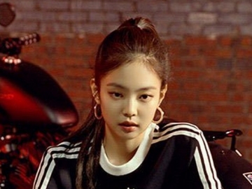 Pakai Kostum 'Alice In Wonderland', Jennie BLACKPINK Hadiri Pesta Halloween Kendall Jenner Cs