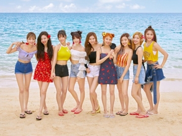 MV ‘Dance The Night Away’ Twice Tembus 200 Juta Penonton, Penggemar Ramai Ucap Selamat