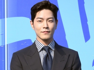 Agensi Konfirmasi Hong Jong Hyun Resmi Berangkat Wamil Desember Ini