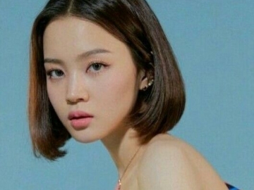 Rayakan 7 Tahun Debut dan Tulis Surat Untuk Fans, Netter Malah Kasihani Nasib Lee Hi di Agensi YG