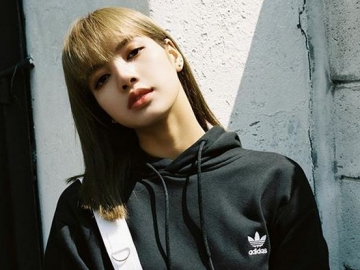 Bareng Zayn Malik Cs Jadi Model Terbaru Merek Busana Asal Filipina, Lisa Bikin Fans Histeris