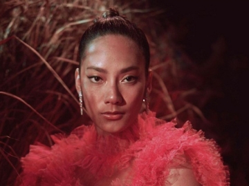 Hampir 9 Jam Digantung, Tara Basro Ungkap Perjuangan Syuting 'Perempuan Tanah Jahanam'